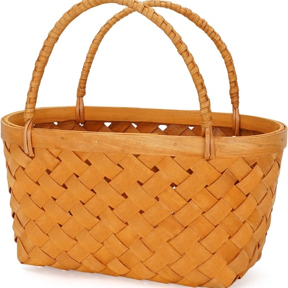 Amazon Other - Woodchip Small Picnic Basket
